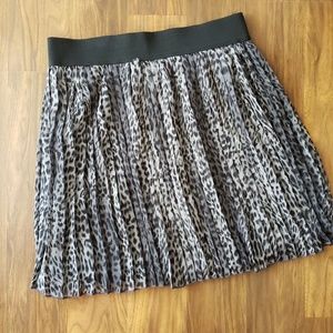 Pleated mini skirt